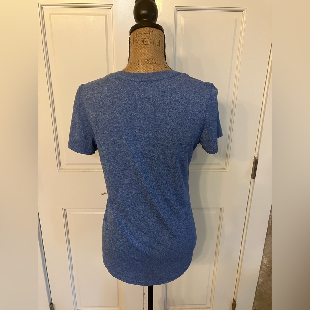 Danskin NOW 2 semi fitted short sleeve tops medium - Picture 9 of 10